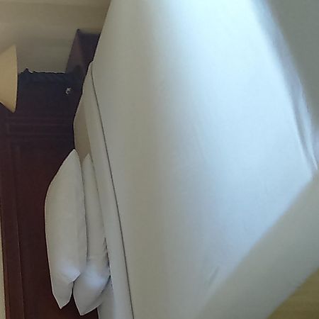 Archie Hotel Ternate Exterior foto
